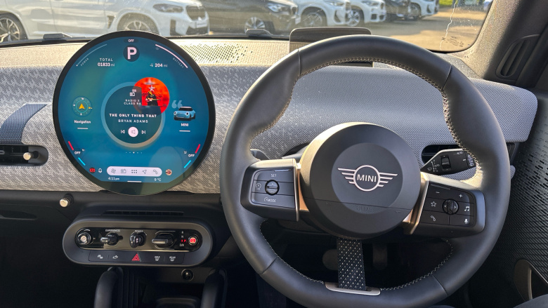 MINI Cooper 160kW SE Exclusive 54kWh 3dr Auto Electric Hatchback